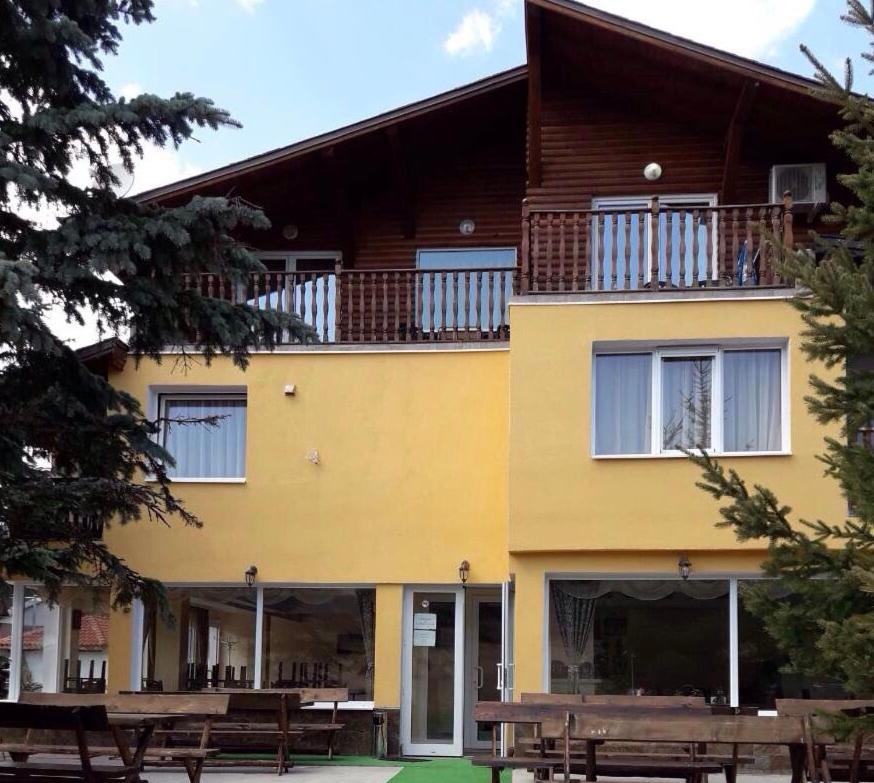 Комплекс Лебанов Hotel Yundola ภายนอก รูปภาพ